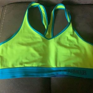 Under Armor Sports Bra. Size Large
